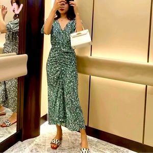 🥑 ZARA MIDI RUCHED FLORAL DRESS 🥑